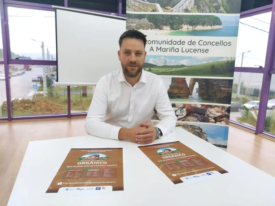 Fran Cajoto en la presentación de la campaña "Que non che entre o pánico co orgánico