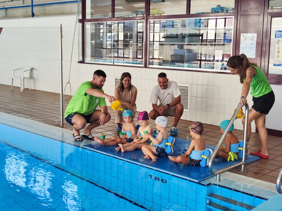 Inicio da tempada da piscina municipal de Cervo