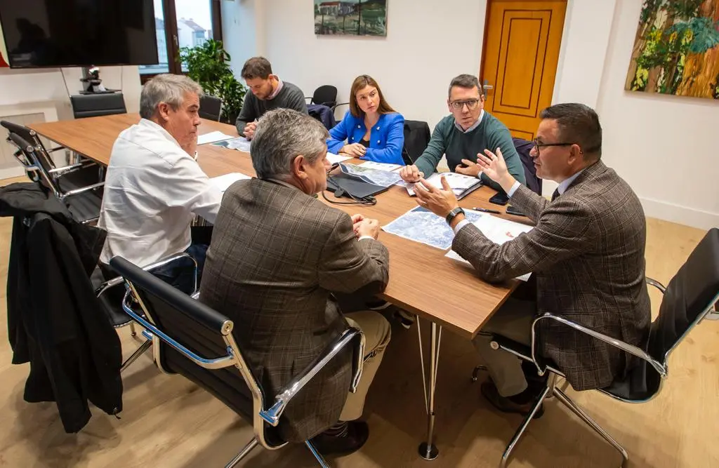 Alcaldes y Xunta mantienen reunión incendios