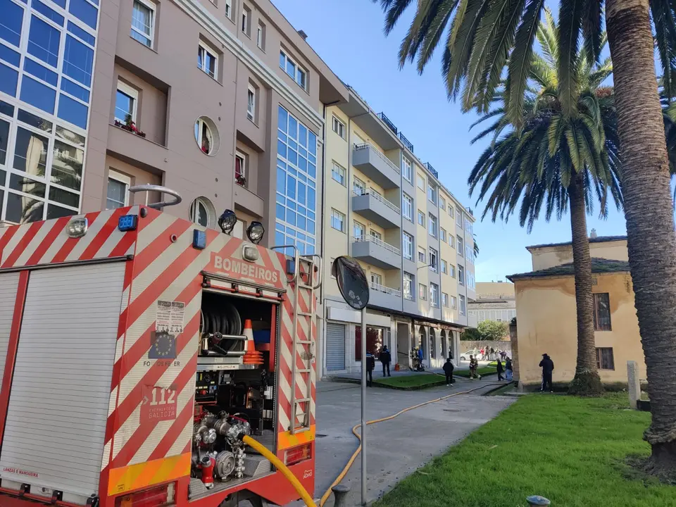 incendio, ribadeo, desalojo, virxe do camiño