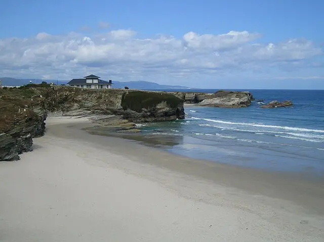 Praia_de_Os_Castros fallecido francés