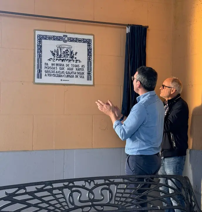 placa difuntos ribadeo