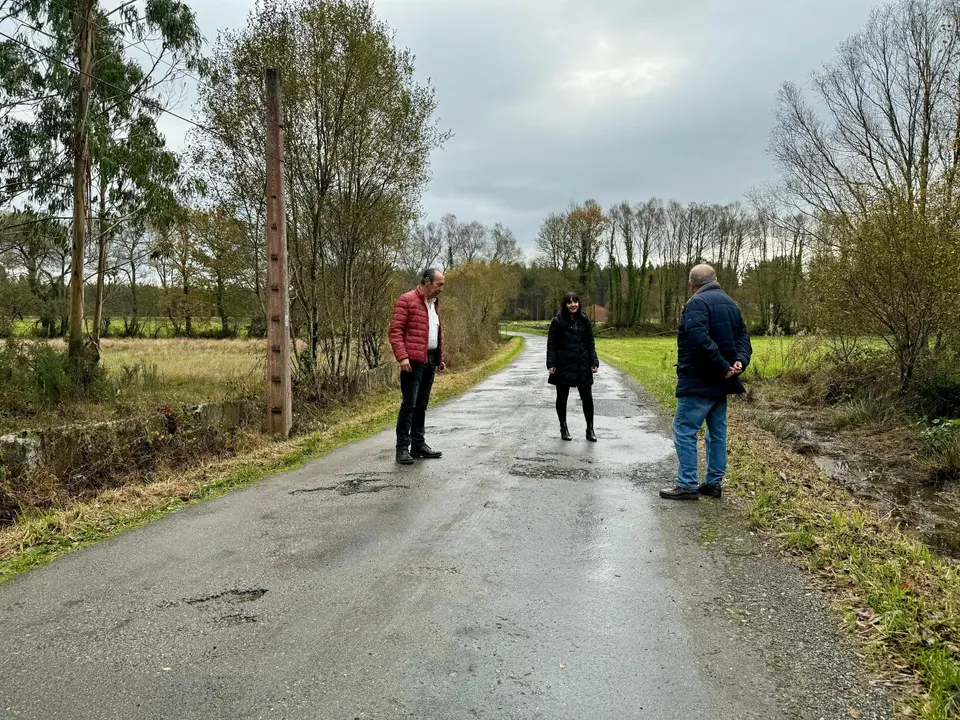 Carretera LU-P-0106 de Vilalba, en Corvelle. Marta Rouco