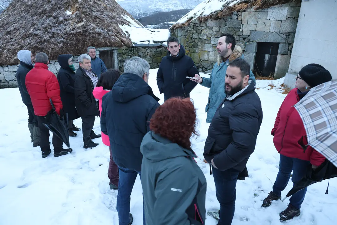 Visita ao Piornedo con veciños (3)