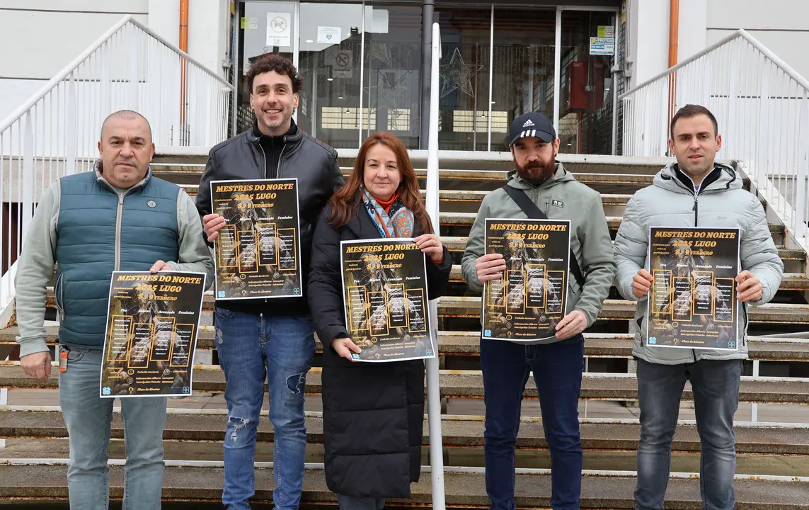La concelleira Cristina López participó en la presentación del torneo Maestros del Norte de futbolín