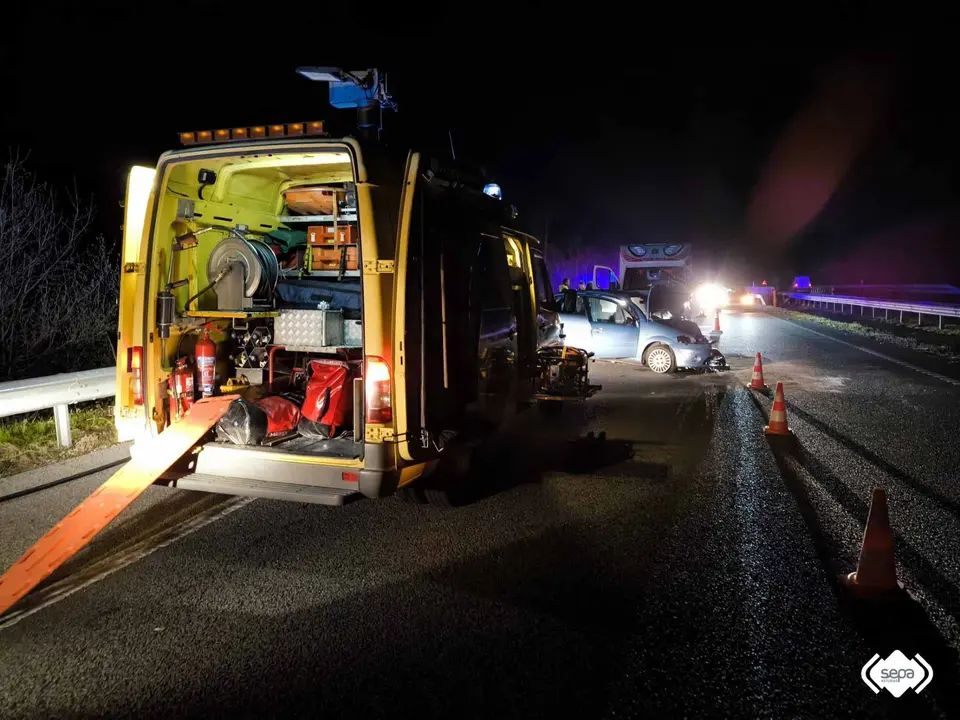 Imagen de la accidente que se produjo en la A-8, en El Franco