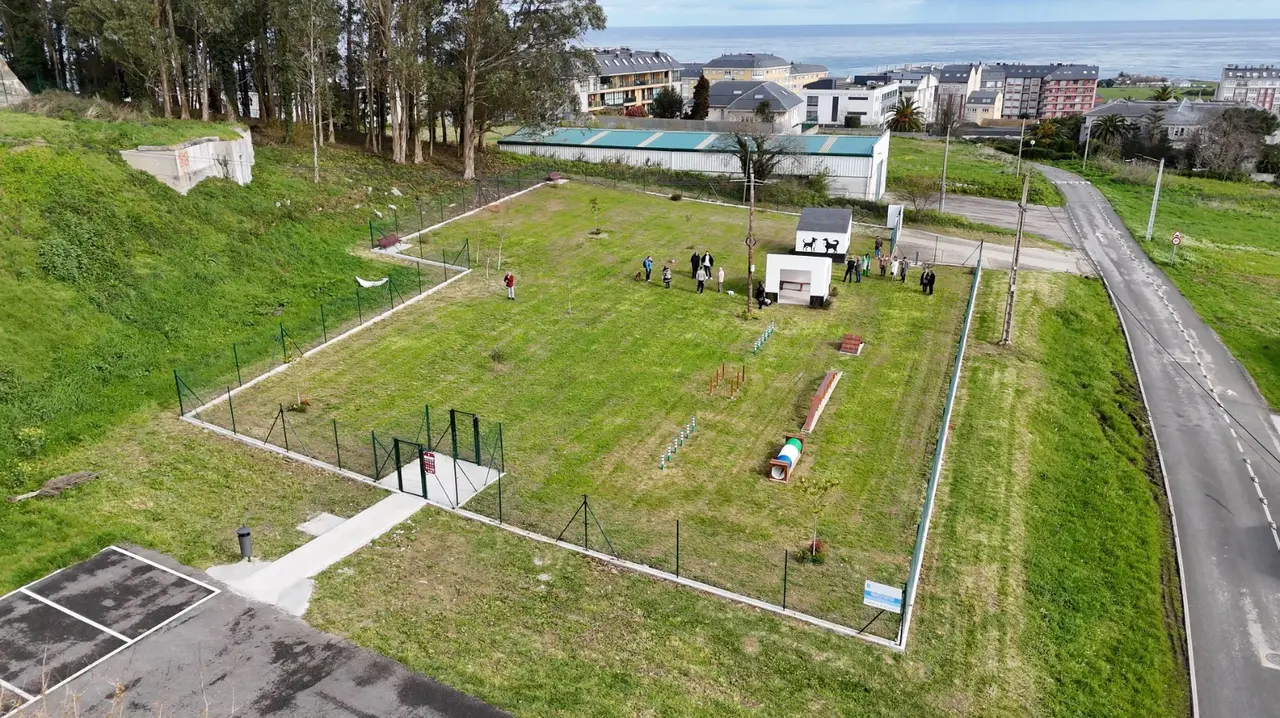 150325 PARQUE CANINO FOZ (1)