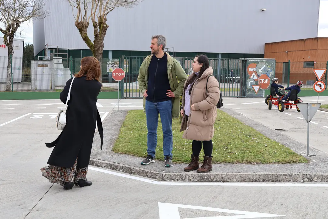 Rubén Arroxo e Iria Buide visitaron el Parque Infantil de Tráfico de Lugo