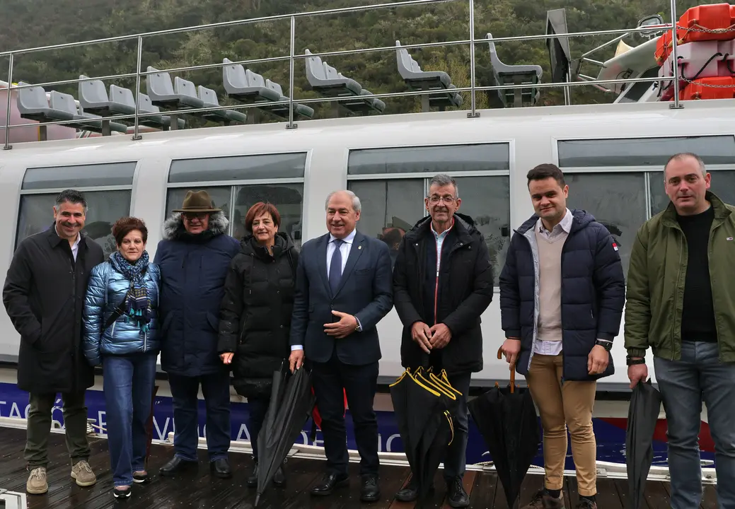 220325 Comezo da temporada de catamaráns da Deputación