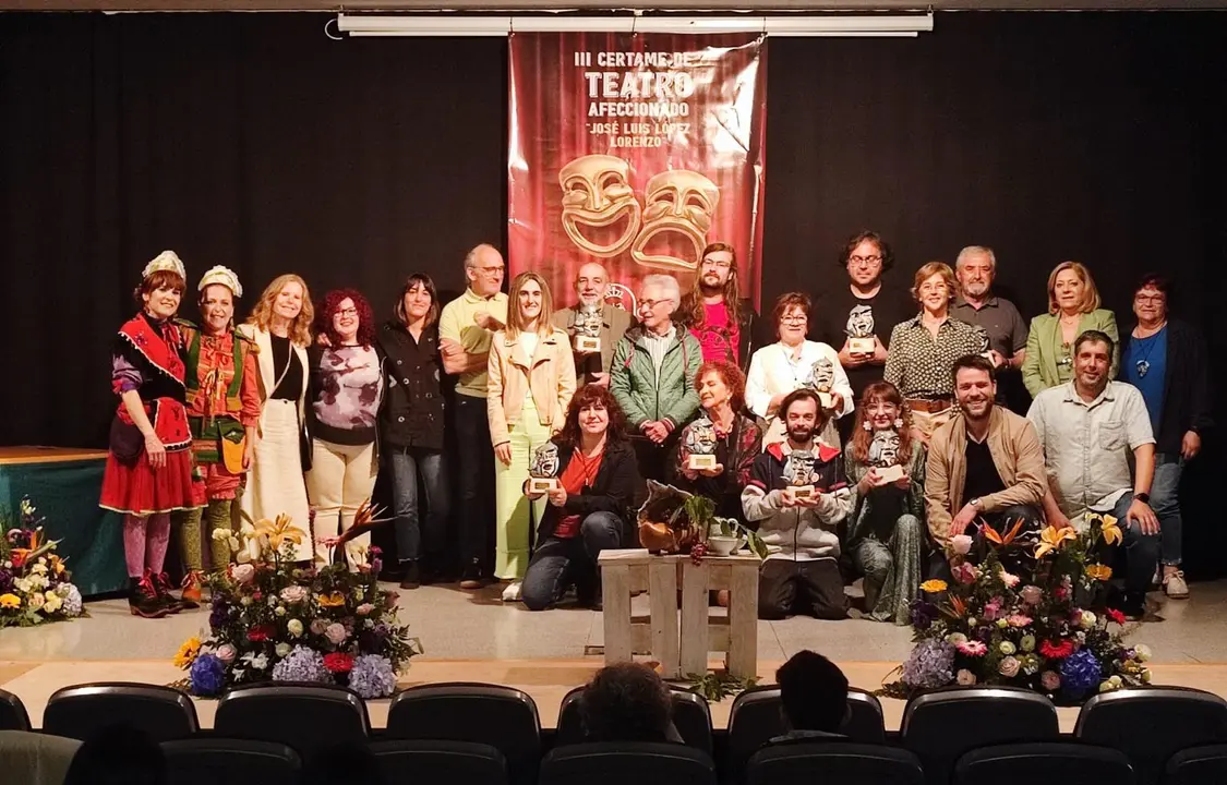 080425 ENTREGA DE PREMIOS III CERTAME DE TEATRO AFECCIONADO FOZ