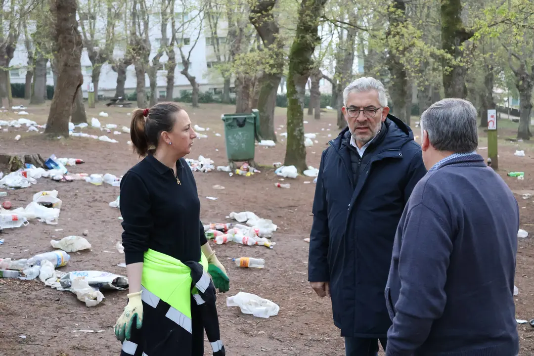 Miguel Fernández, en la carballeira tras la fiesta