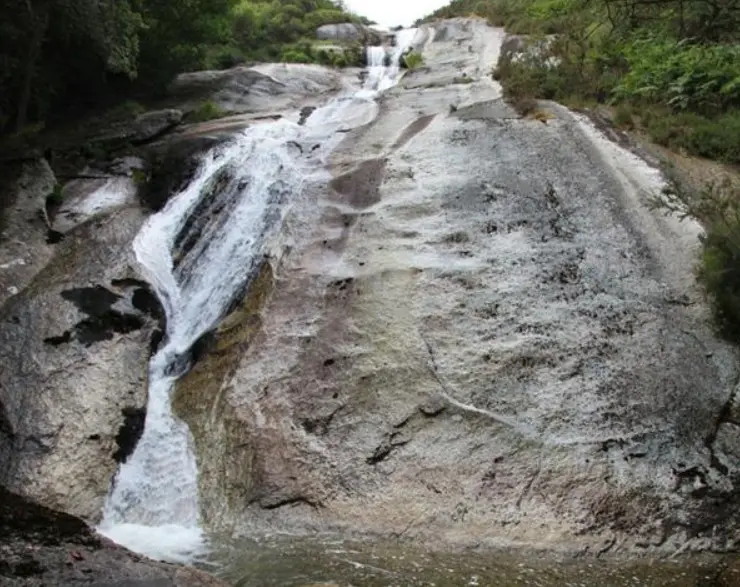 Fervenza de escouridal