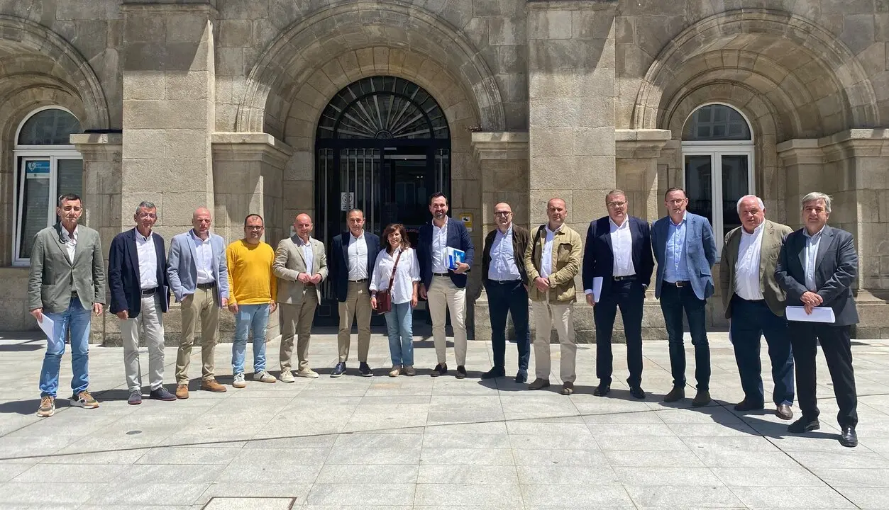 Deputados Grupo Provincial Popular coa alcaldesa e concelleiros de Viveiro