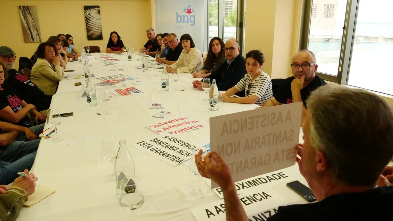 Foto 2 - Ana Pont&oacute;n reuni&oacute;n sanidade A Mari&ntilde;a (2)