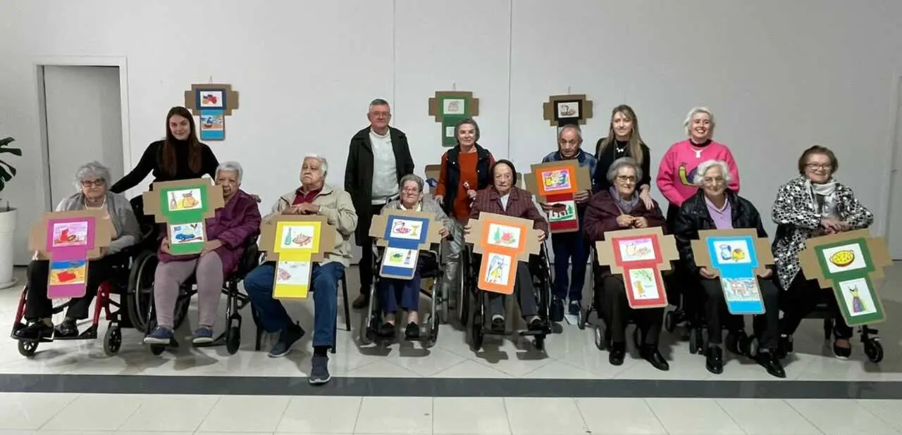 La exposici&oacute;n muestra las vivencias, recuerdos y emociones de las usuarias del centro