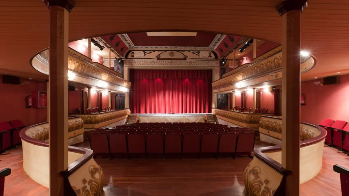 teatro Pastor D&iacute;az en Viveiro