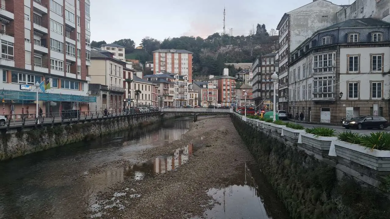 R&iacute;o Negro a su paso por Luarca.