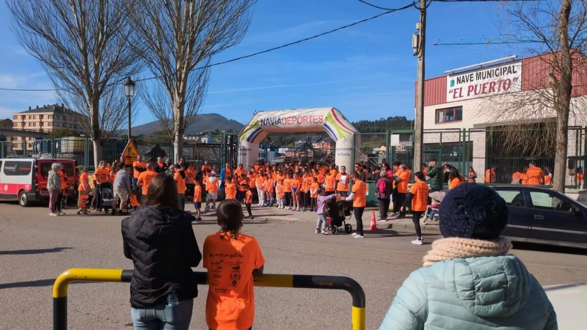Marcha solidaria organizada por la Asociaci&oacute;n Galban. Imagen de Navia