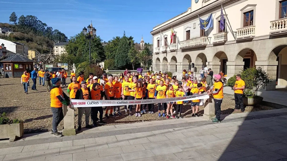 Marcha solidaria organizada por la Asociaci&oacute;n Galban. Imagen de Vegadeo (2)