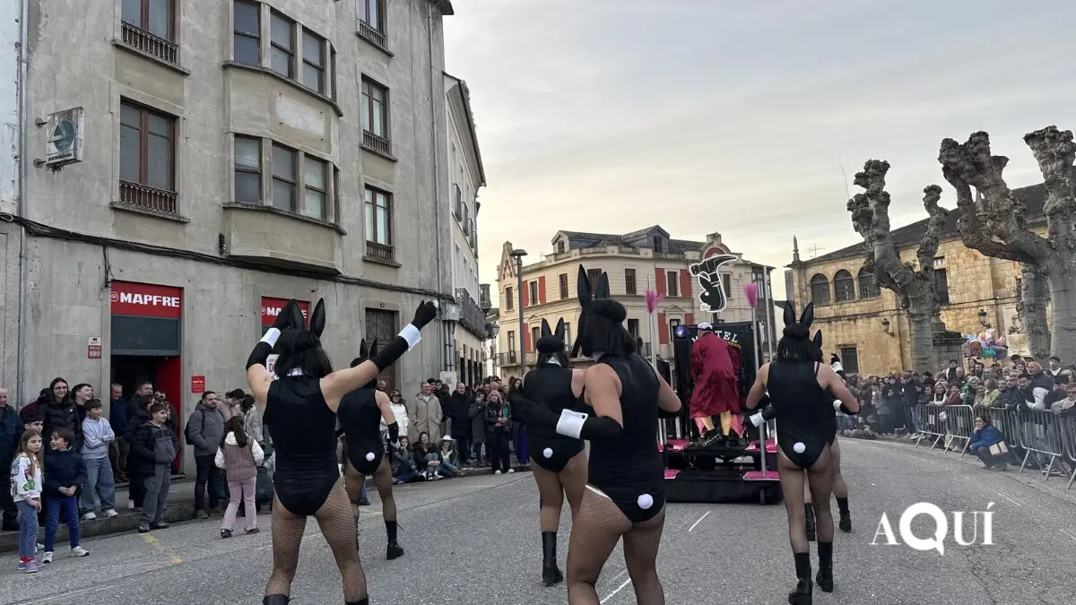 Desfile de Entroido de Lourenz&aacute;