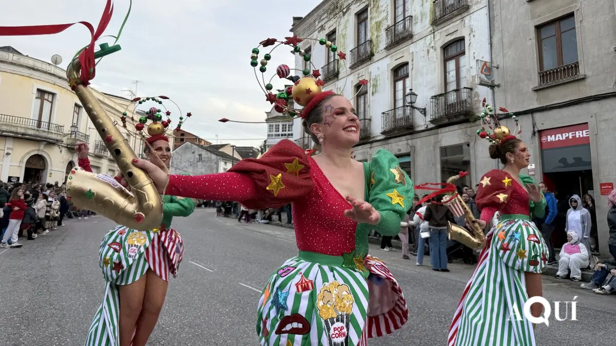 Desfile de Entroido de Lourenz&aacute;