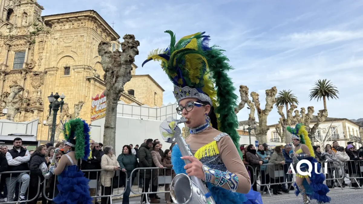 Desfile de Entroido de Lourenz&aacute;