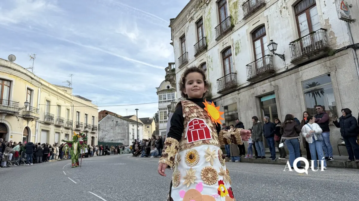 Desfile de Entroido de Lourenz&aacute;