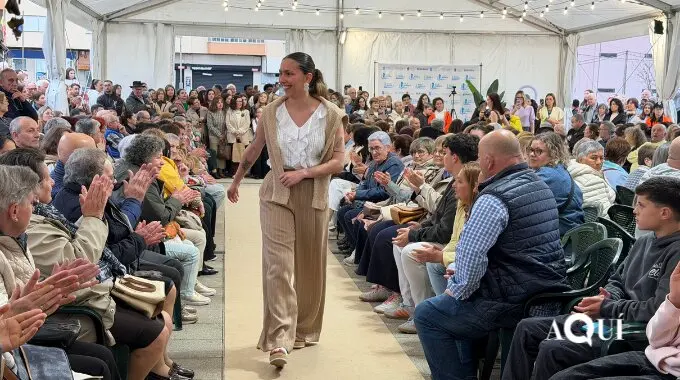 Desfile &ldquo;Burela est&aacute; de Moda&rdquo;