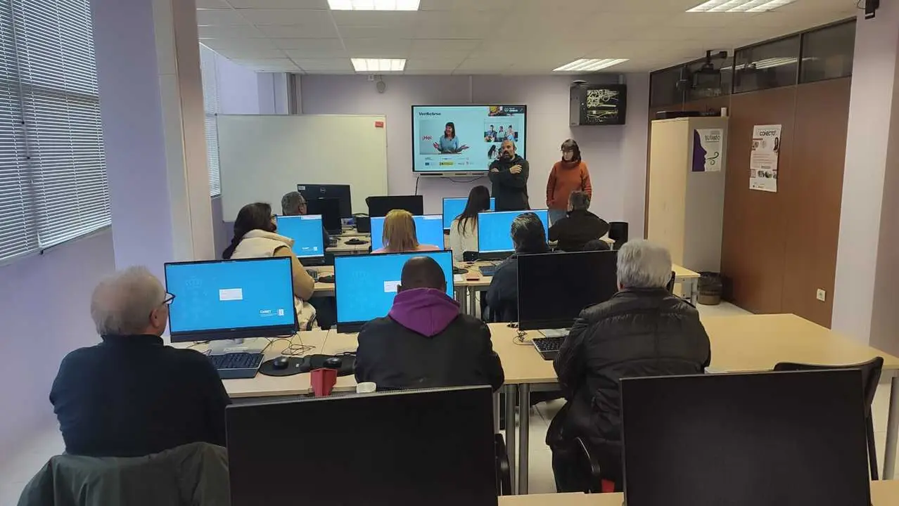 CURSOS AULA CEMIT BURELA