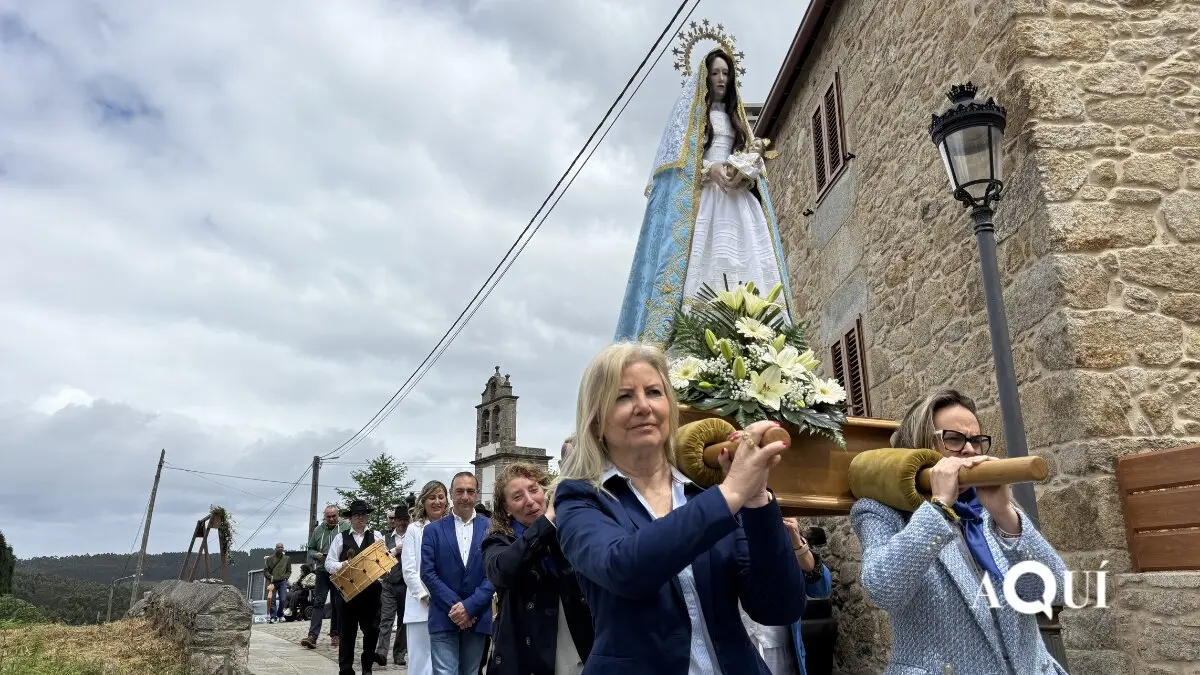 Festa das Flores  Fillas de Mar&iacute;a xove 2026 (17)
