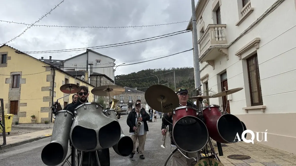 Festa das Flores  Fillas de Mar&iacute;a xove 2026 (11)