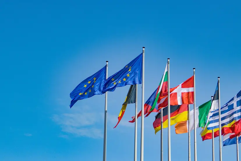 Uni&oacute;n Europea, banderas.