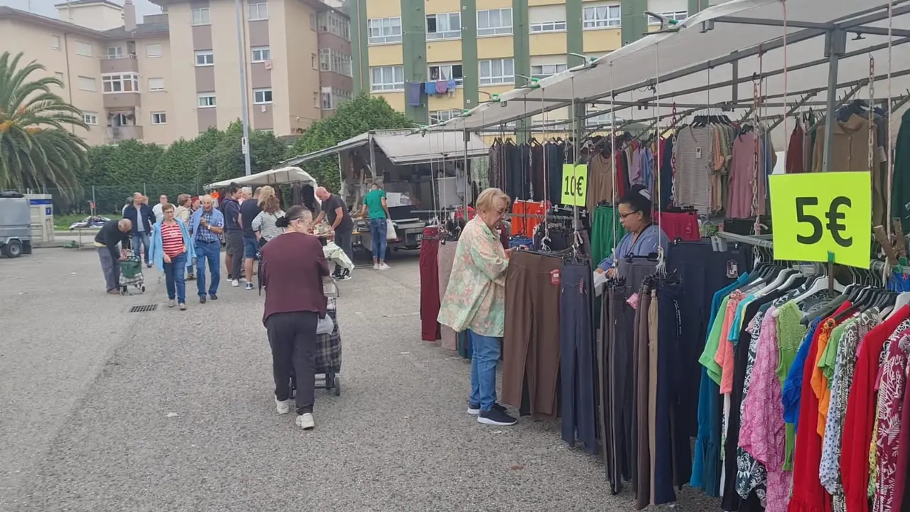 Aqu&iacute; Diario no mercado de Ribadeo