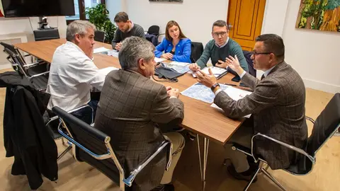 Alcaldes y Xunta mantienen reuni&oacute;n incendios