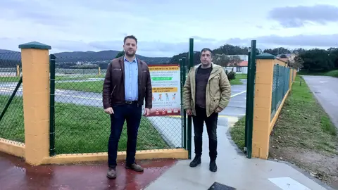 121223 FRAN CAJOTO E &Aacute;NGEL FERN&Aacute;NDEZ NO PARQUE INFANTIL DE TR&Aacute;FICO DE FOZ