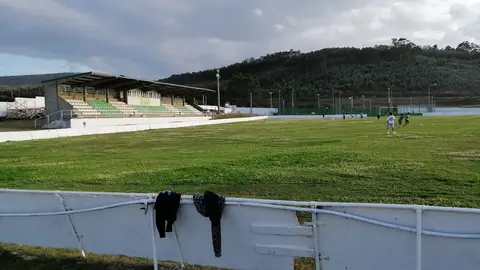 Campo de f&uacute;tbol de A Marosa de Burela Fotograf&iacute;a Luis Morato