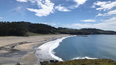 Playa de Frejulfe en Navia