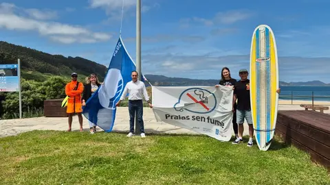Bandera azul para la playa de Esteiro, en Xove