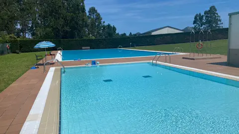 Piscina municipal de Alfoz