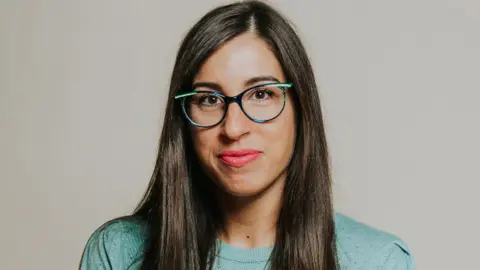 Rosal&iacute;a GT, escritora de Ribadeo