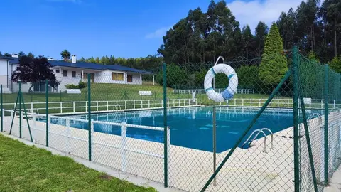 Piscina de R&iacute;o Cobo, en Cervo