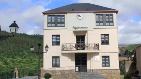 Ayuntamiento de Santa Eulalia de Oscos