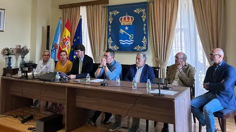 120824 Foto presentacion disco Erice 1