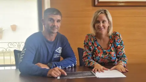 Presentaci&oacute;n de las actividades deportivas de la piscina municipal de Viveiro