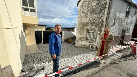 Foto de inicio de las obras en Burela