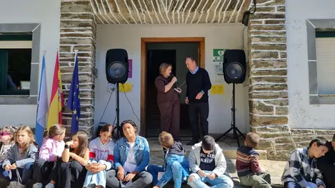 Santiago Soria, pregonero de la Feira de Artesan&iacute;a e Produtos da Zona de Triacastela
