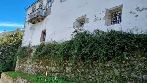 Entorno igrexa San Francisco - Viveiro