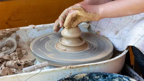 Cer&aacute;mica, torno.