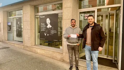 131124 INGRESO DOAZ&Oacute;N GALA BEN&Eacute;FICA ELECCI&Oacute;N RA&Iacute;&Ntilde;A DO ENTROIDO DE FOZ