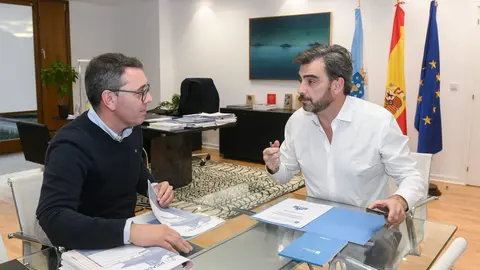 211124 Foto xuntanza Dani Vega con Diego Calvo
